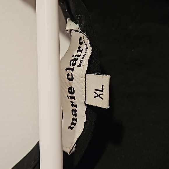 Sweater - Picture 2 of 6